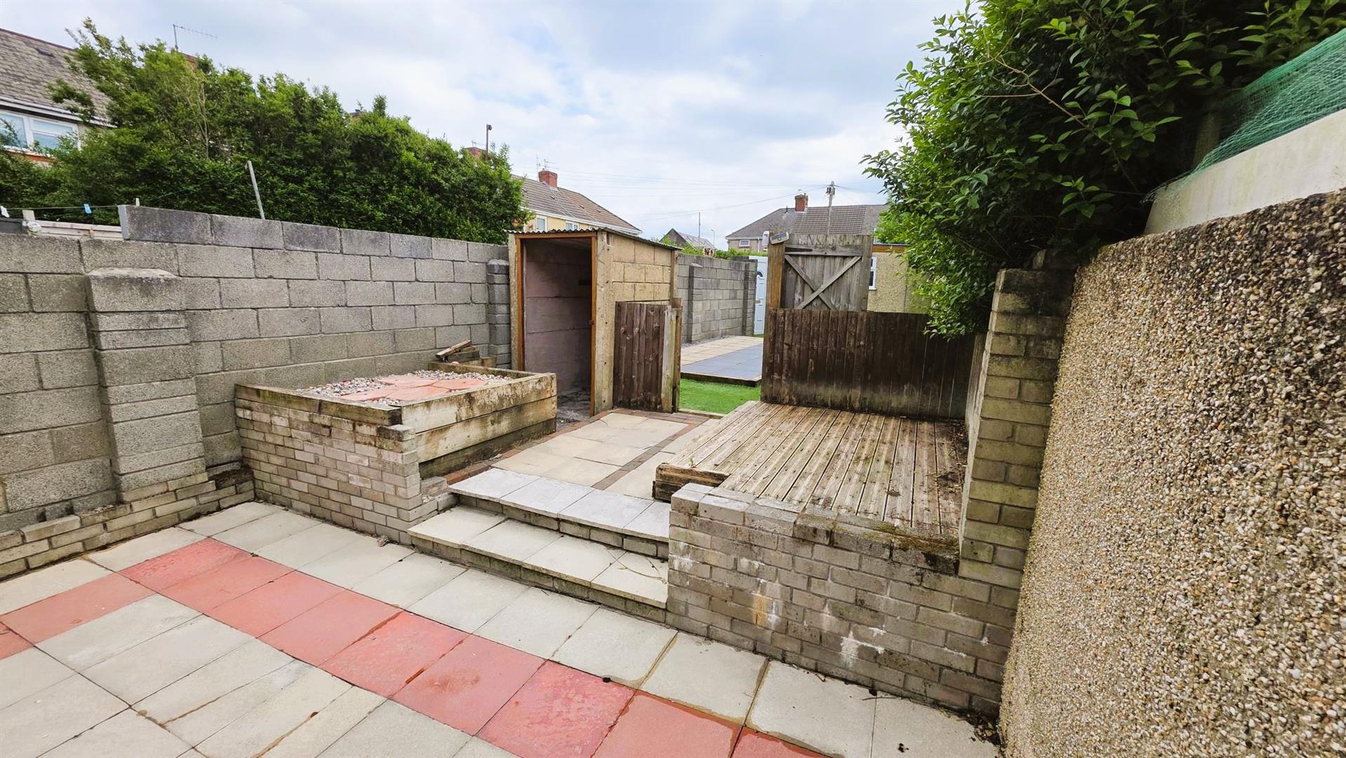 Bond Avenue, Llanelli, SA15 1RG